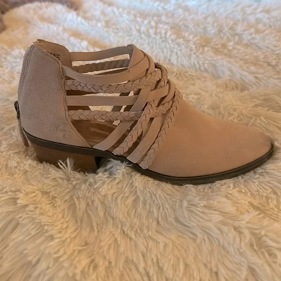 Nordstrom’s Caslon Booties - Suede - Picture 4 of 8